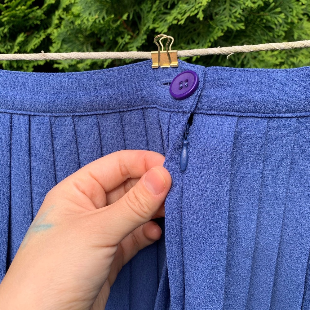 American Apparel Periwinkle Sunburst Pleated Skirt - Picture 4 of 6